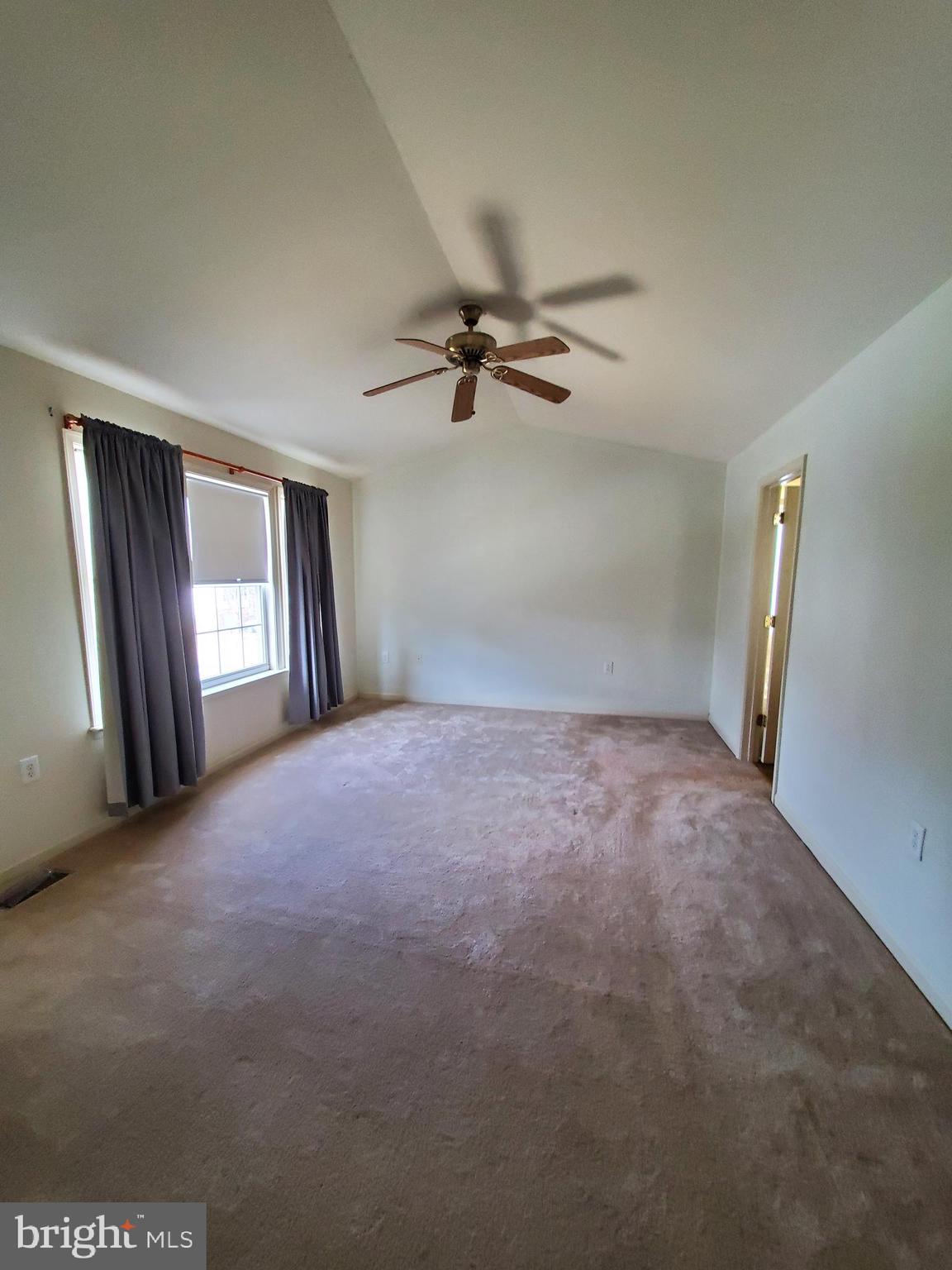 LAUREL RIDGE - Residential