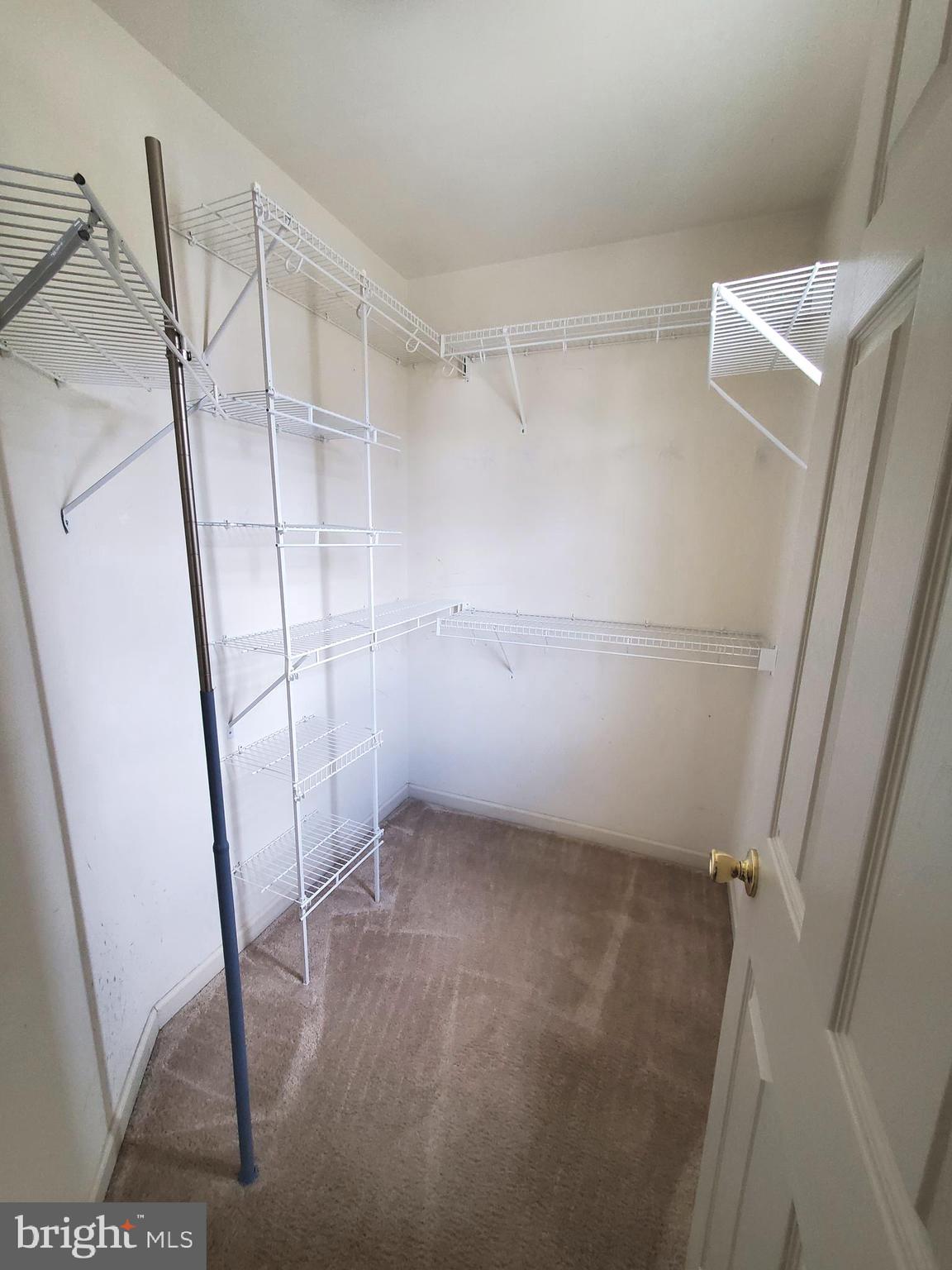 LAUREL RIDGE - Residential