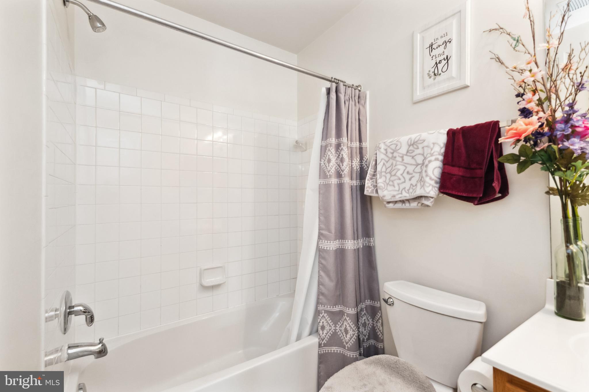 AMBER SPRING CONDOMINIUMS - Residential