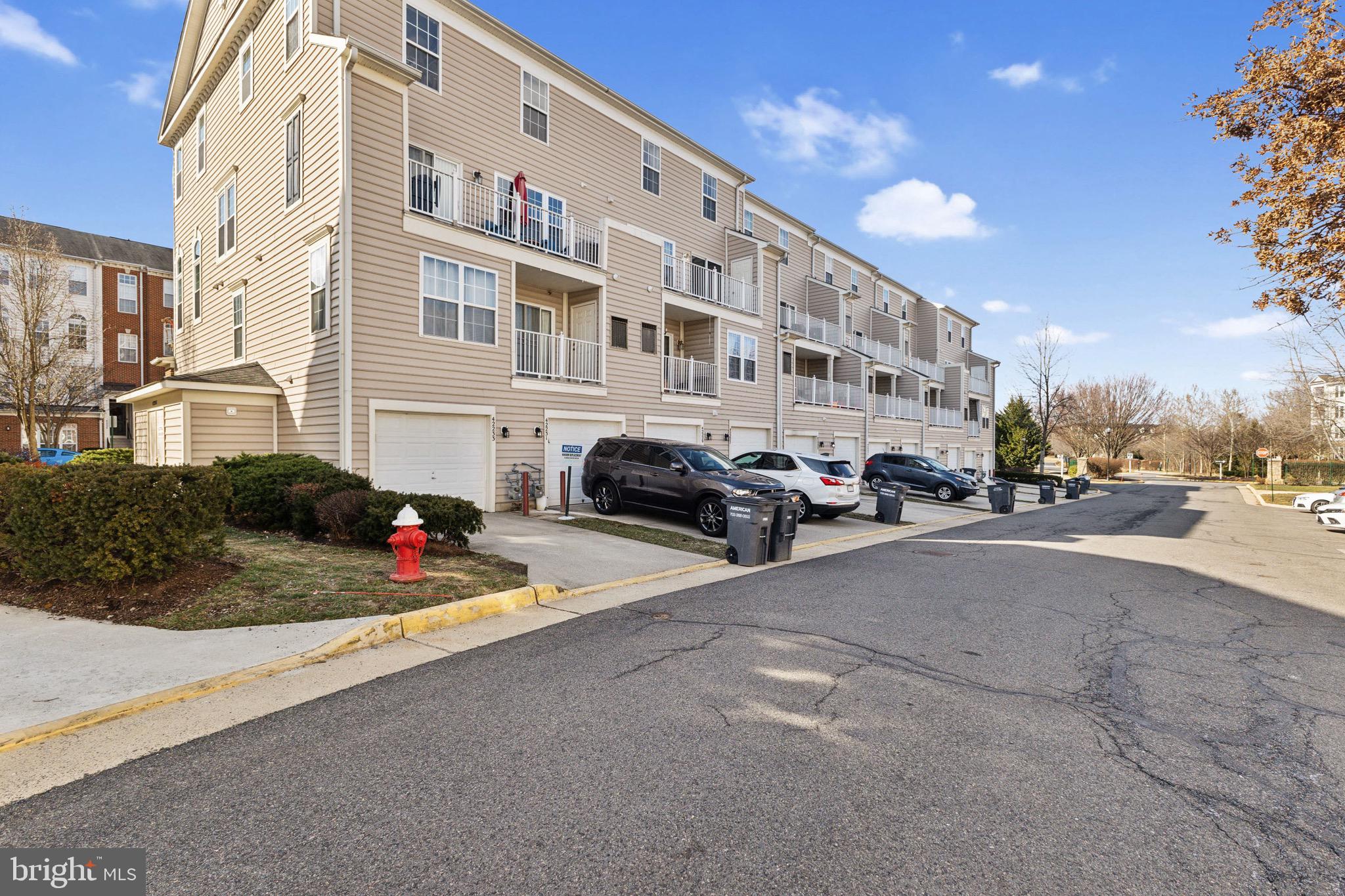 AMBER SPRING CONDOMINIUMS - Residential