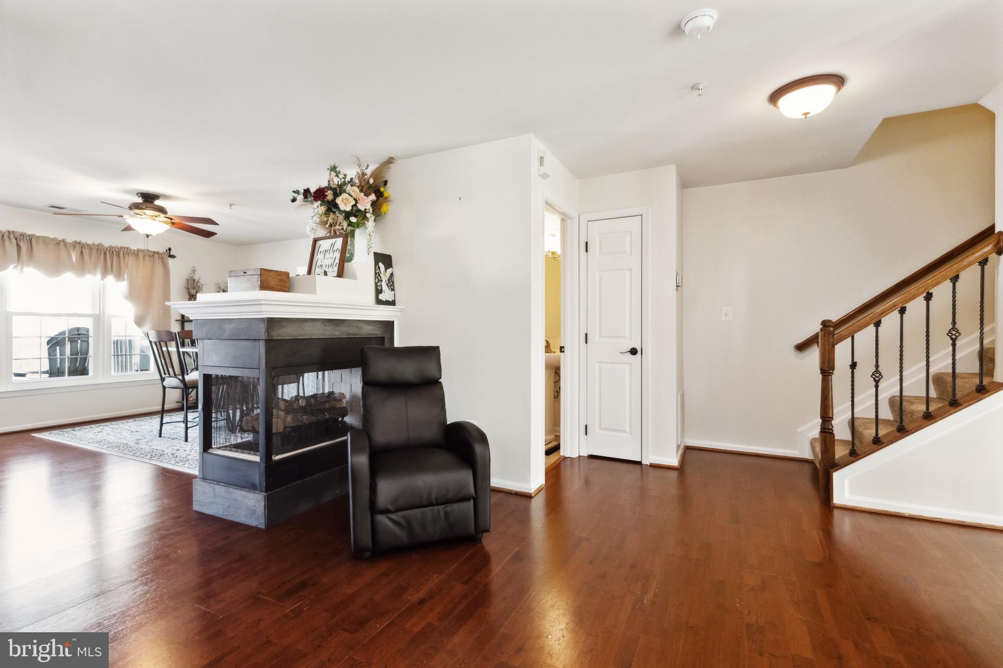 AMBER SPRING CONDOMINIUMS - Residential