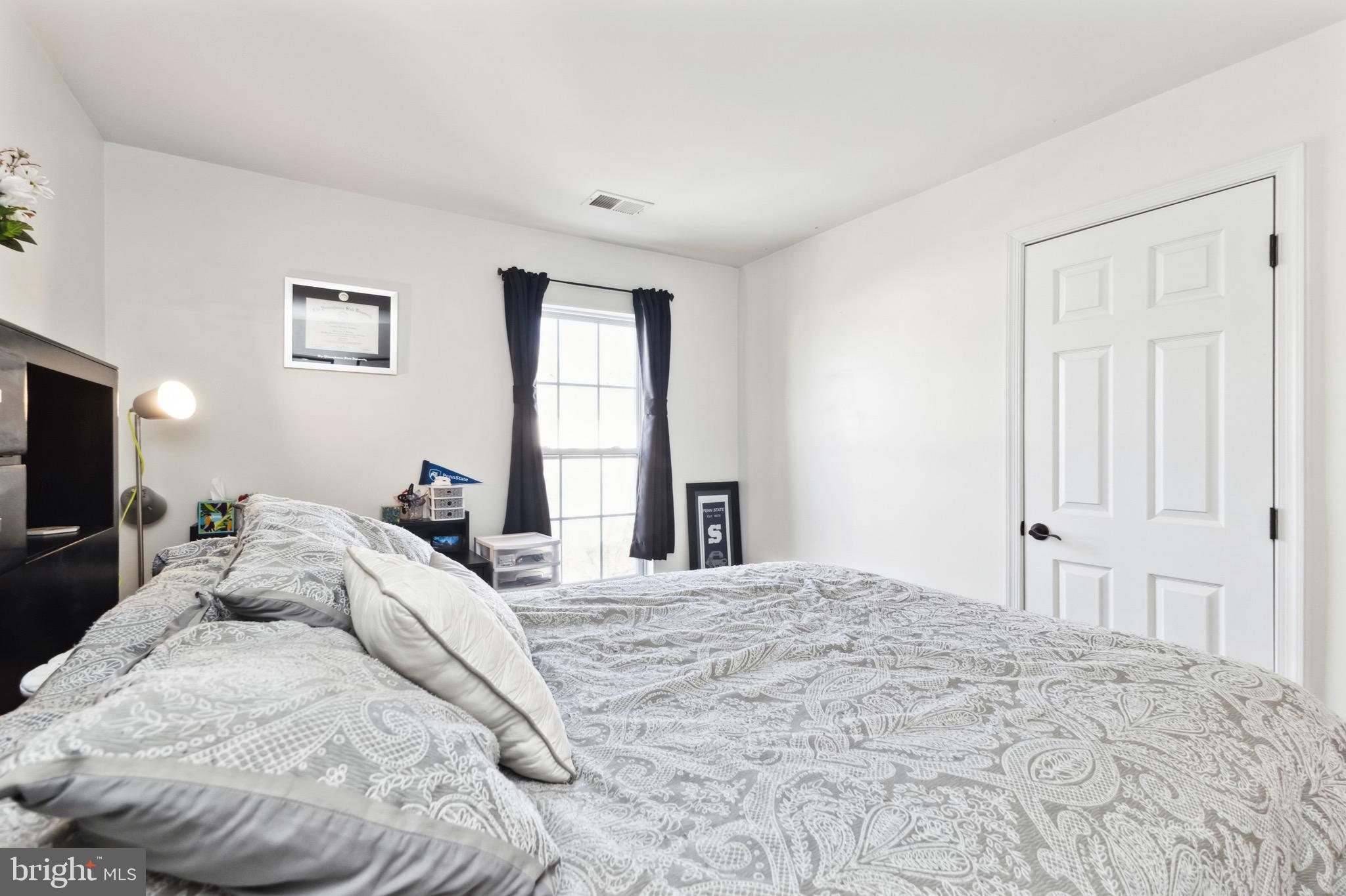 AMBER SPRING CONDOMINIUMS - Residential