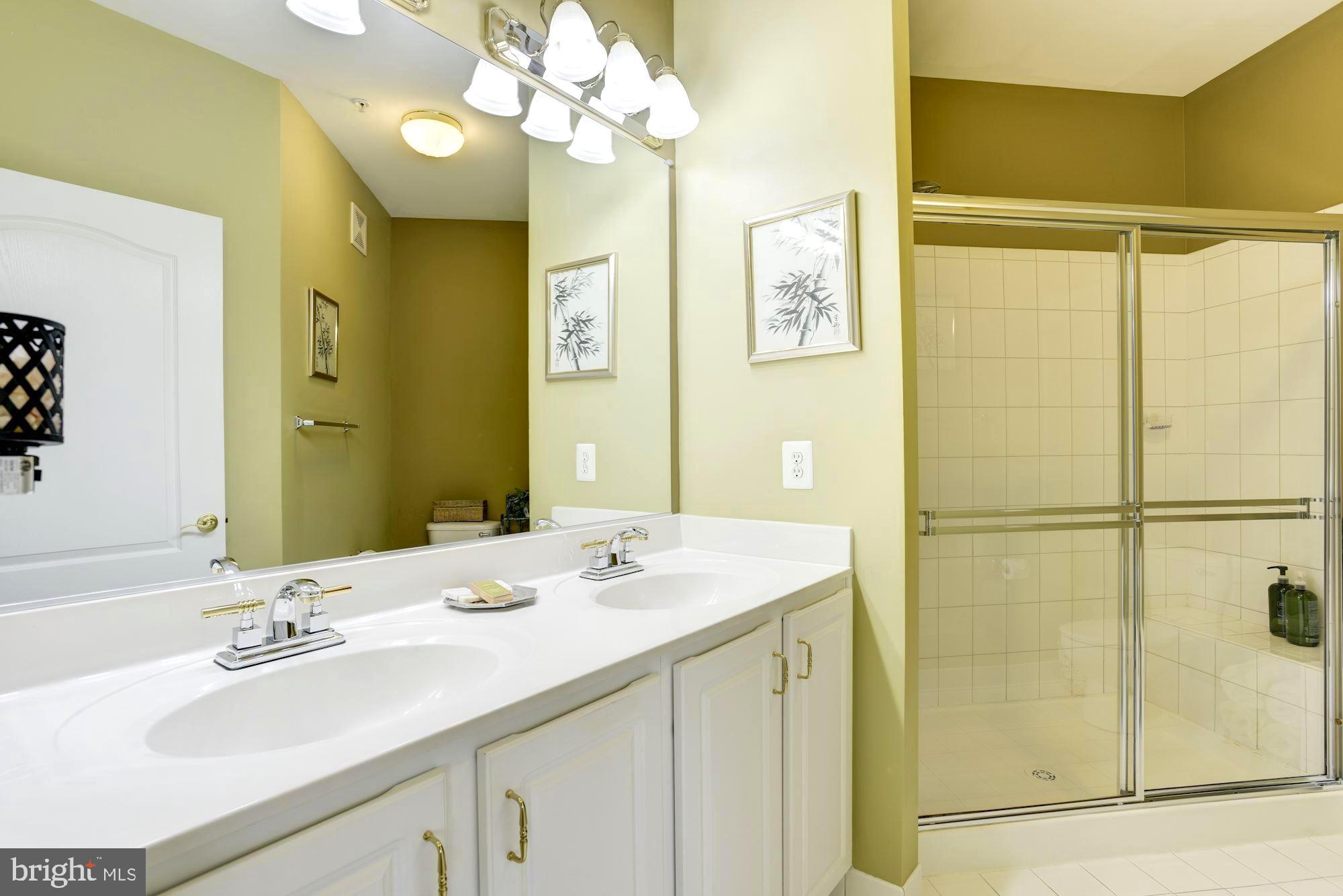 WAVERLY WOODS - Residential