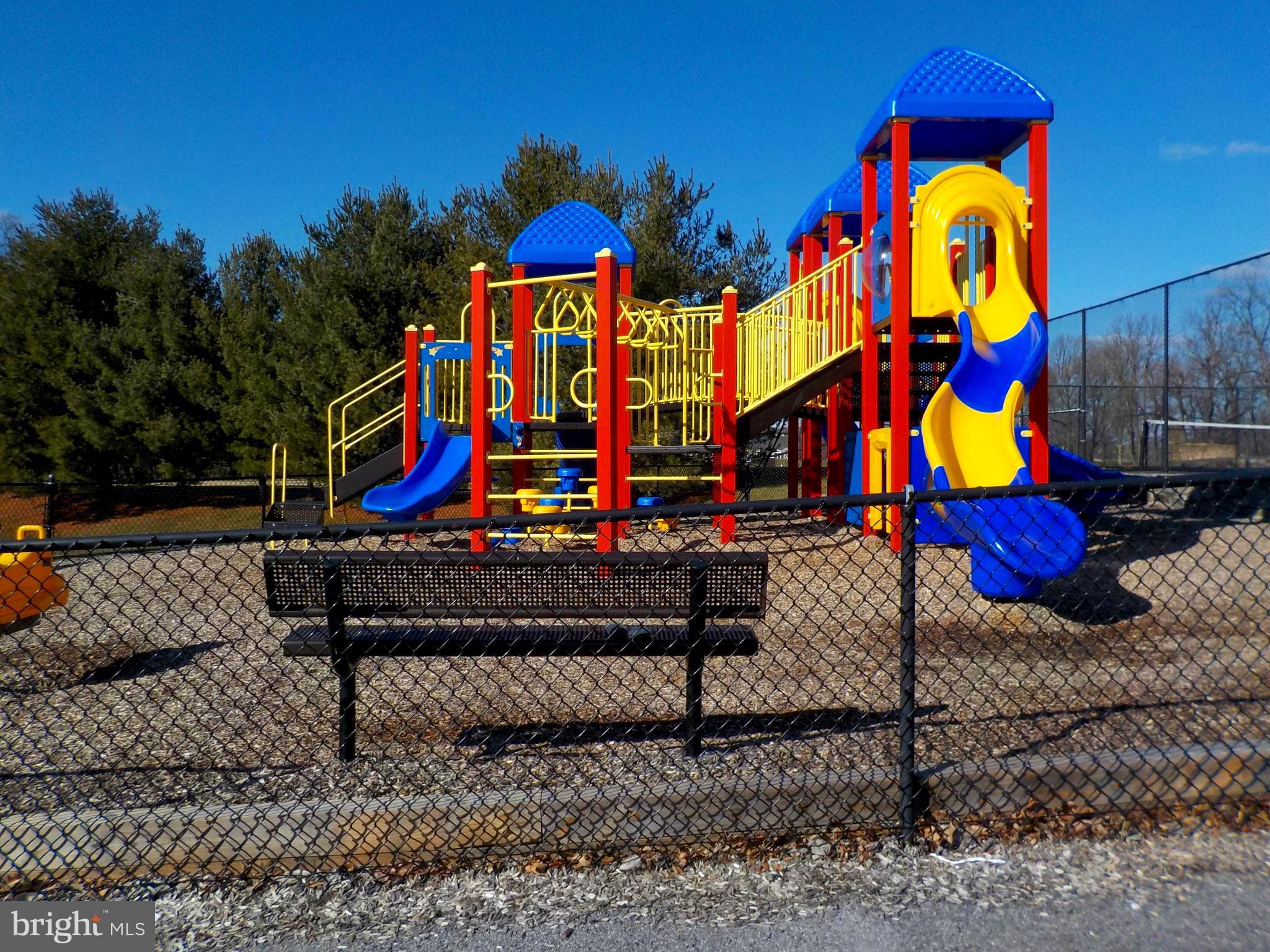 WAVERLY WOODS - Residential