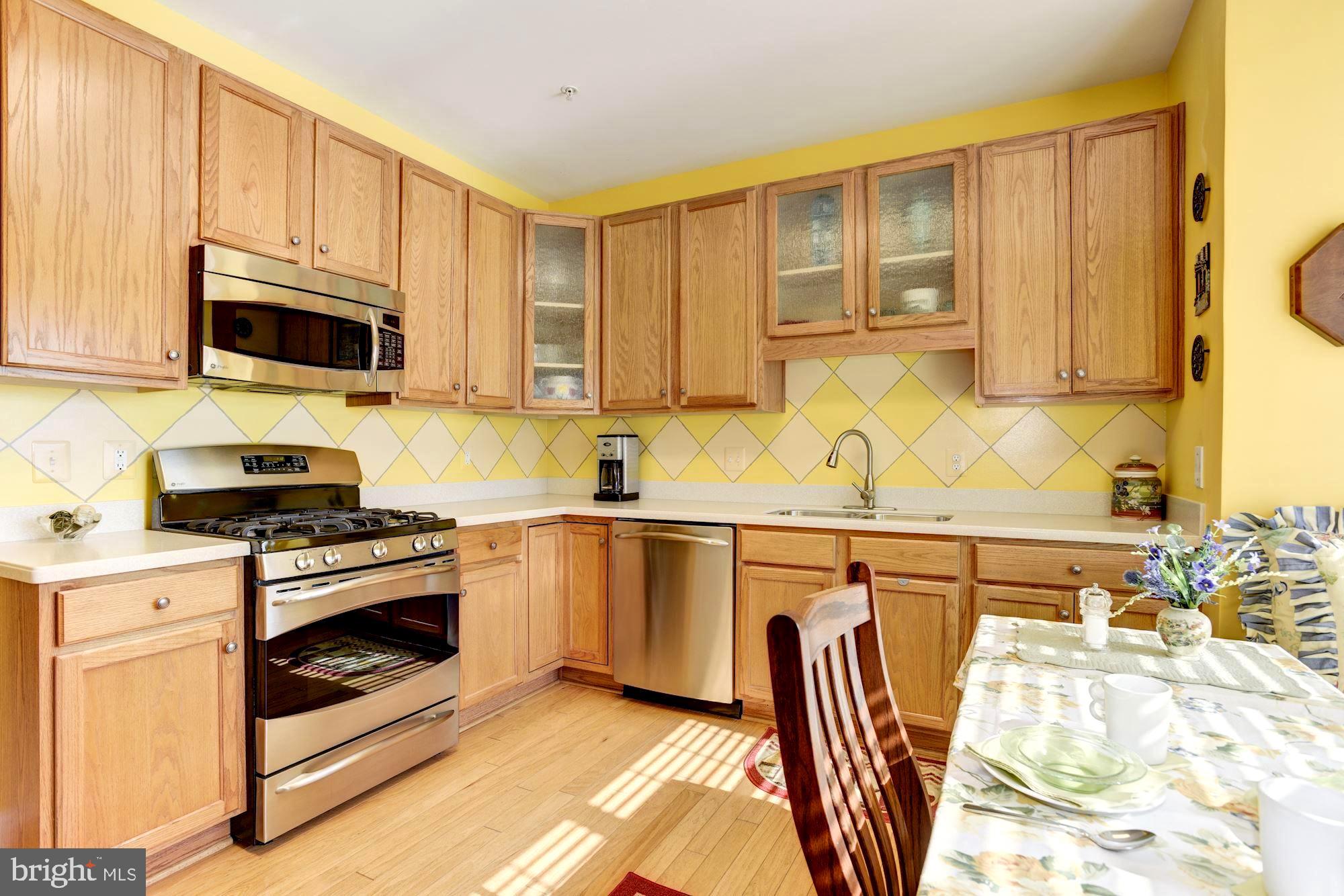 WAVERLY WOODS - Residential