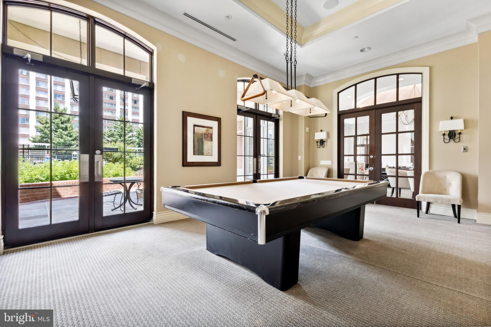 GALLERY AT WHITE FLINT - Residential