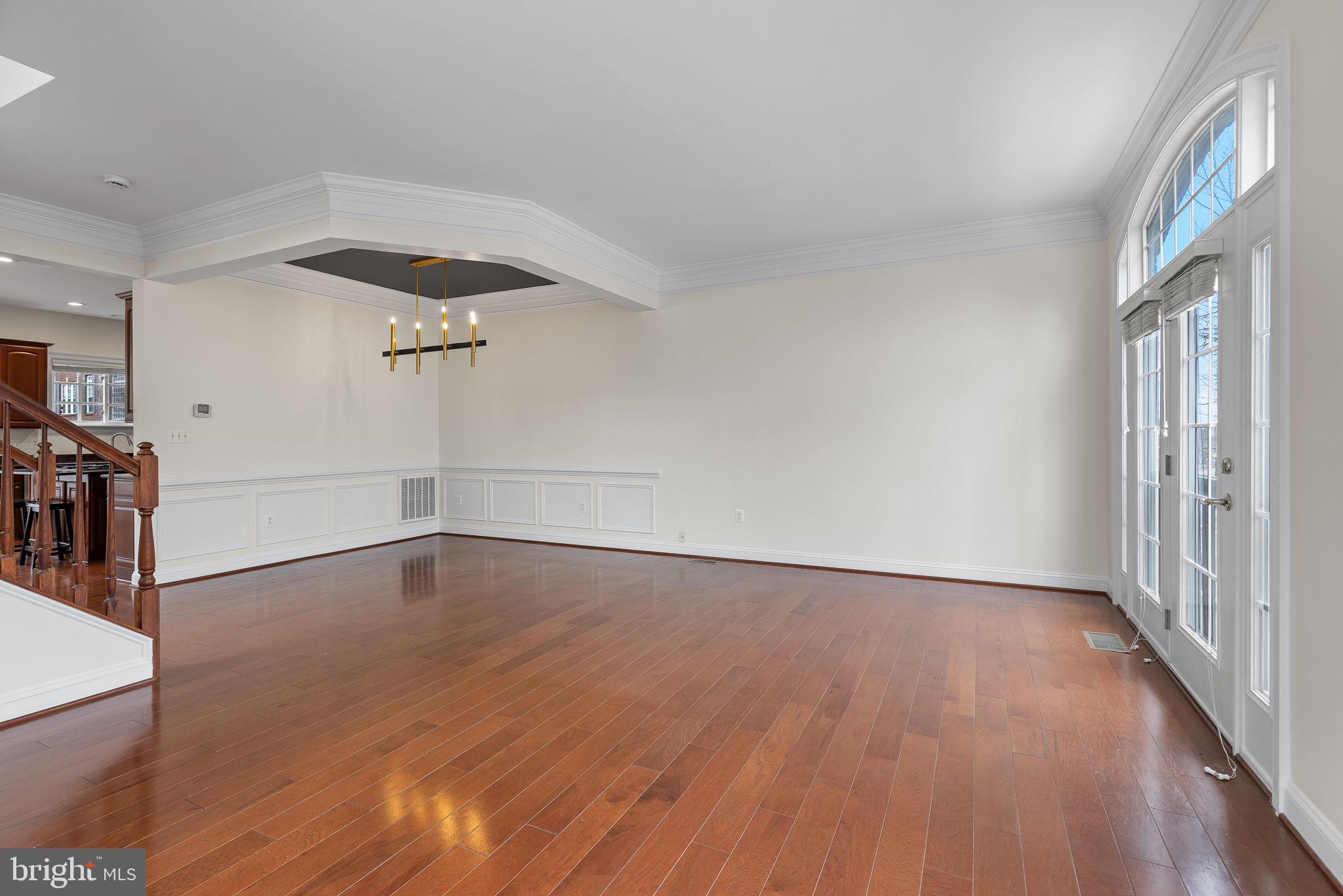 FAIRFAX GATEWAY - Residential