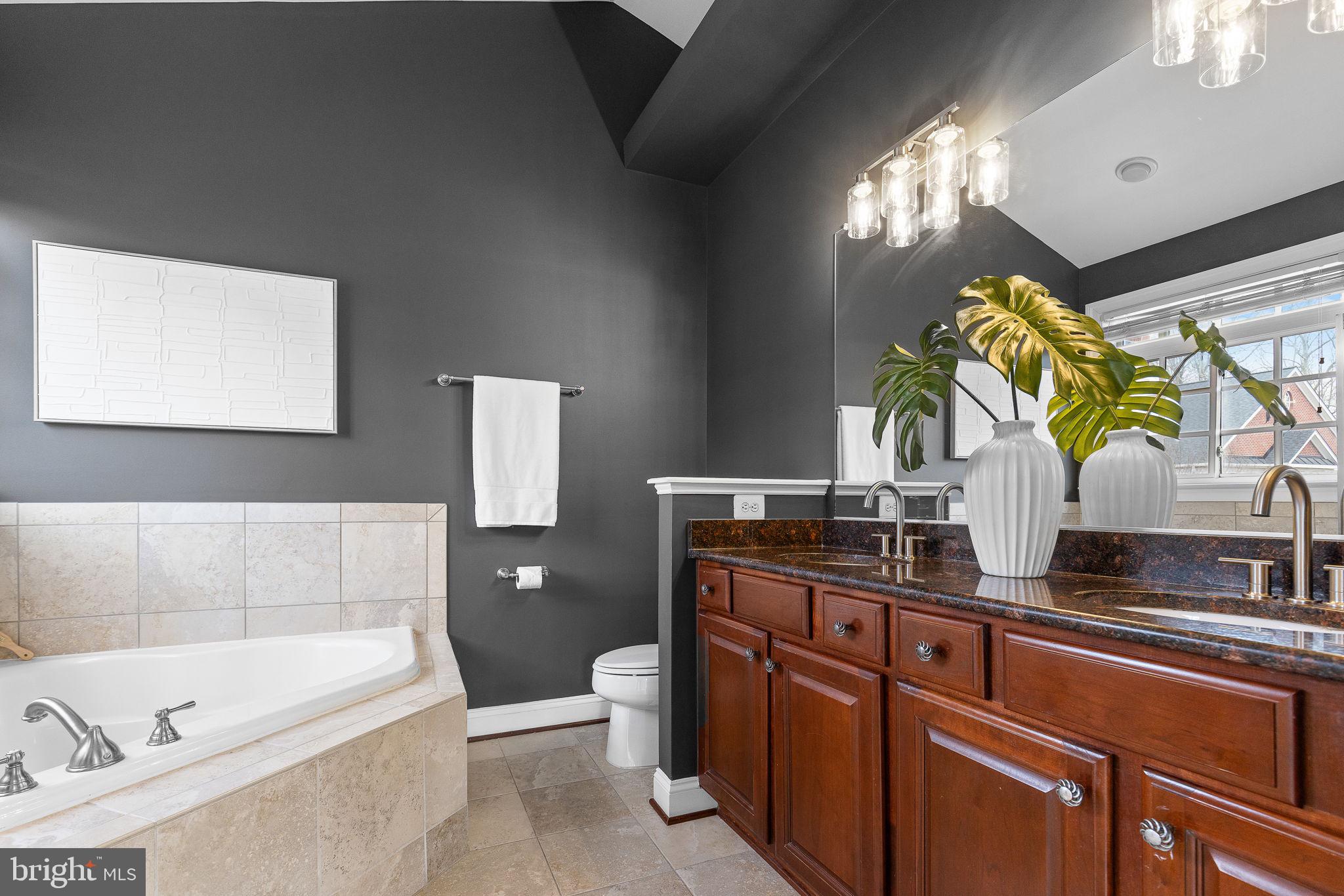 FAIRFAX GATEWAY - Residential