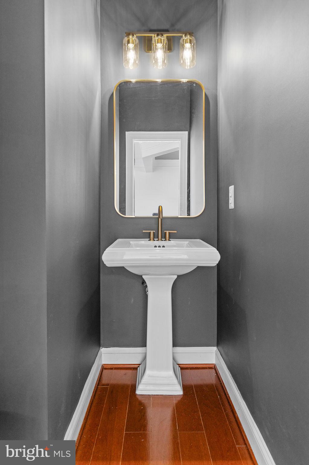 FAIRFAX GATEWAY - Residential