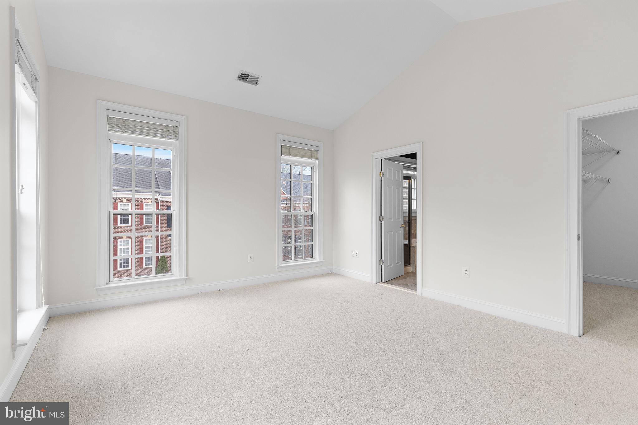 FAIRFAX GATEWAY - Residential