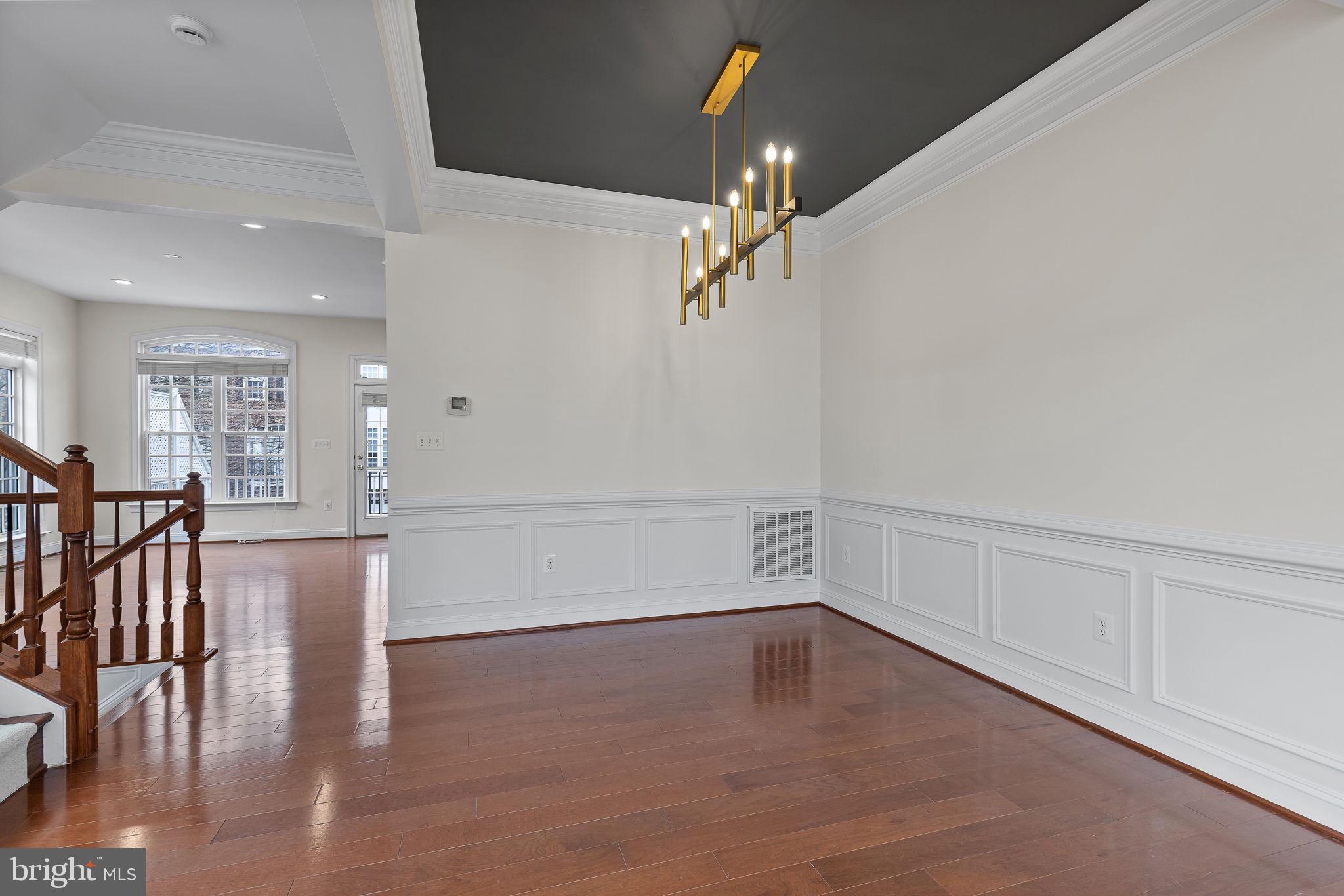 FAIRFAX GATEWAY - Residential