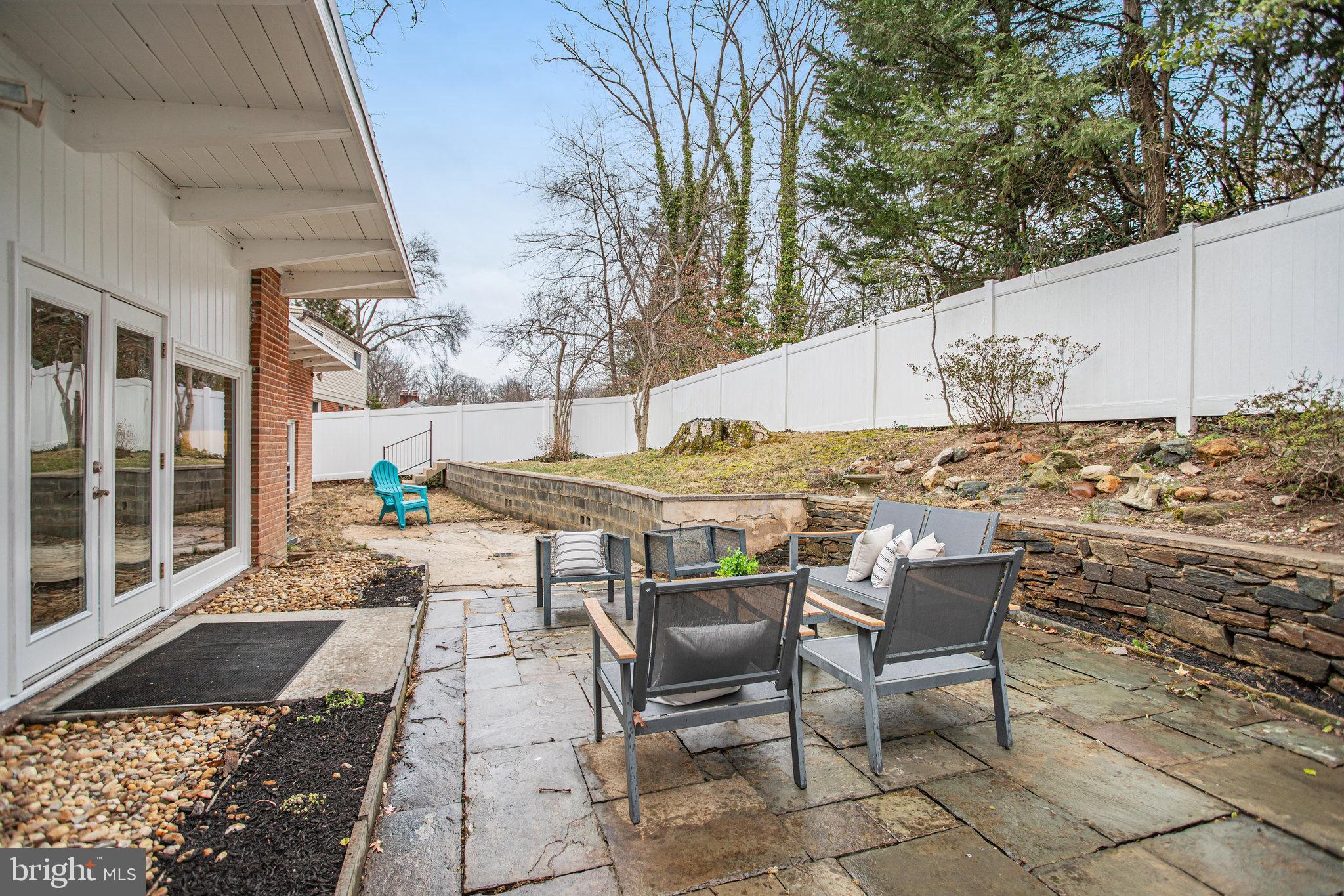 HILLANDALE FOREST - Residential