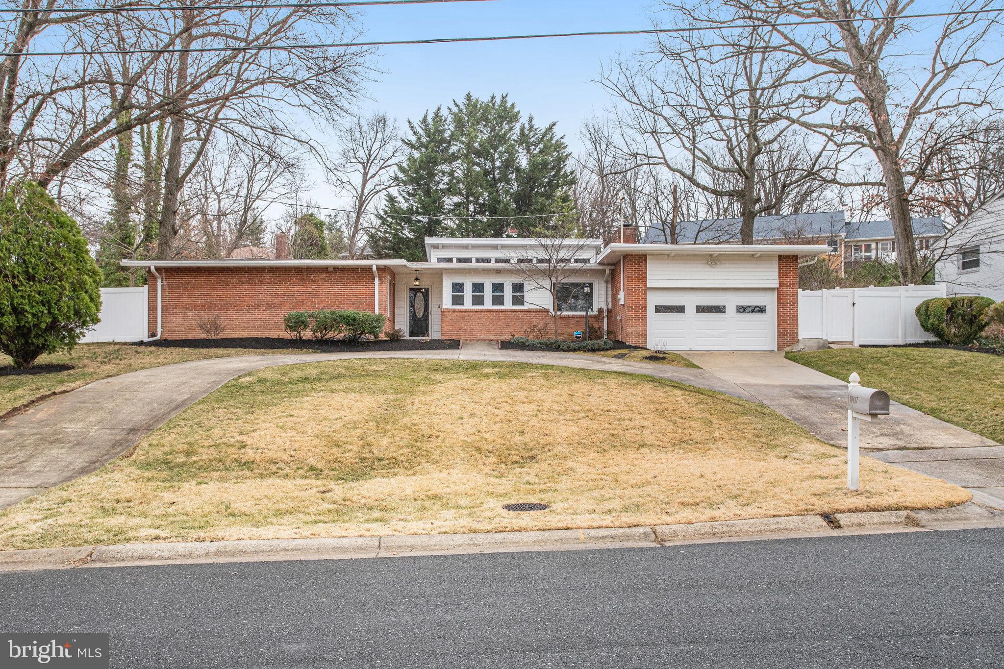 HILLANDALE FOREST - Residential