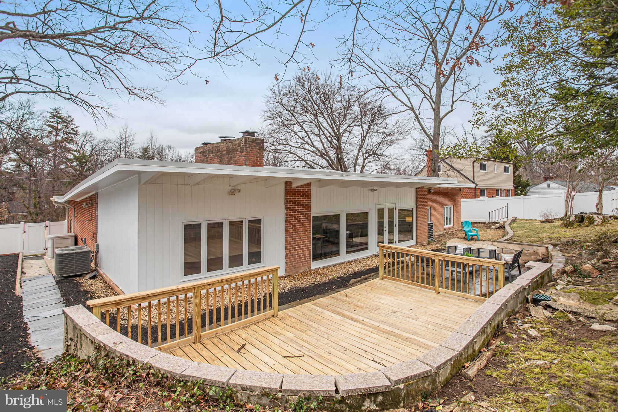 HILLANDALE FOREST - Residential