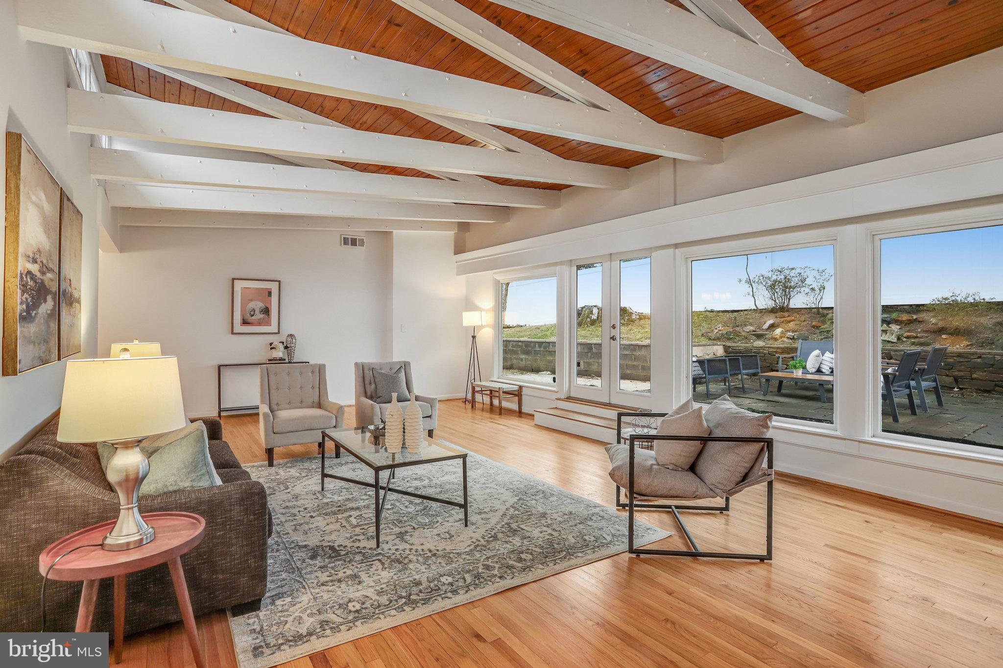 HILLANDALE FOREST - Residential