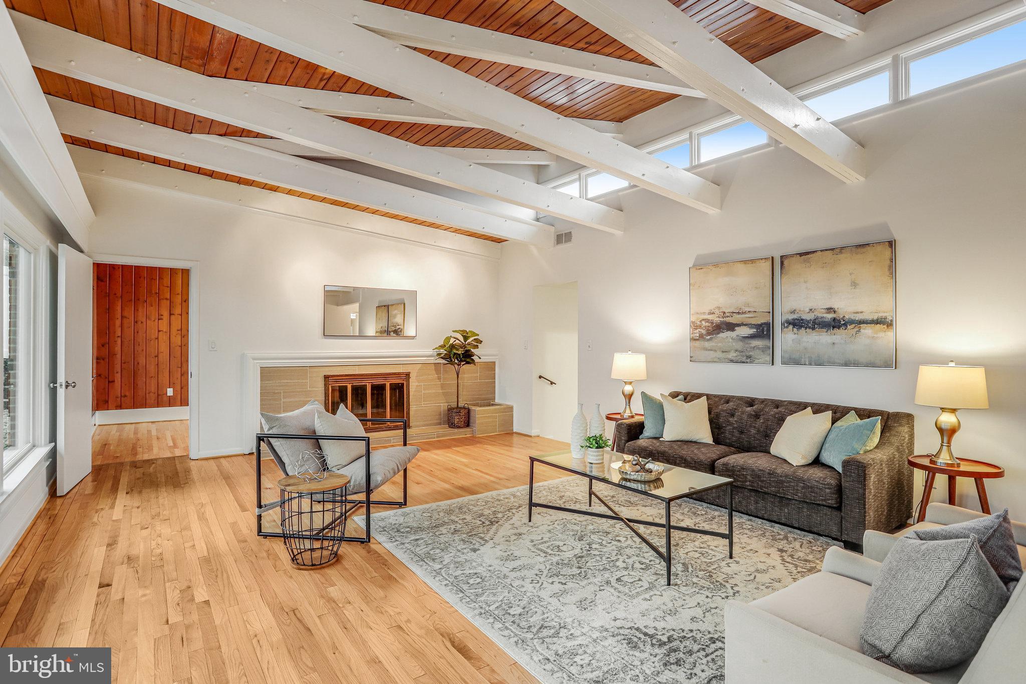 HILLANDALE FOREST - Residential