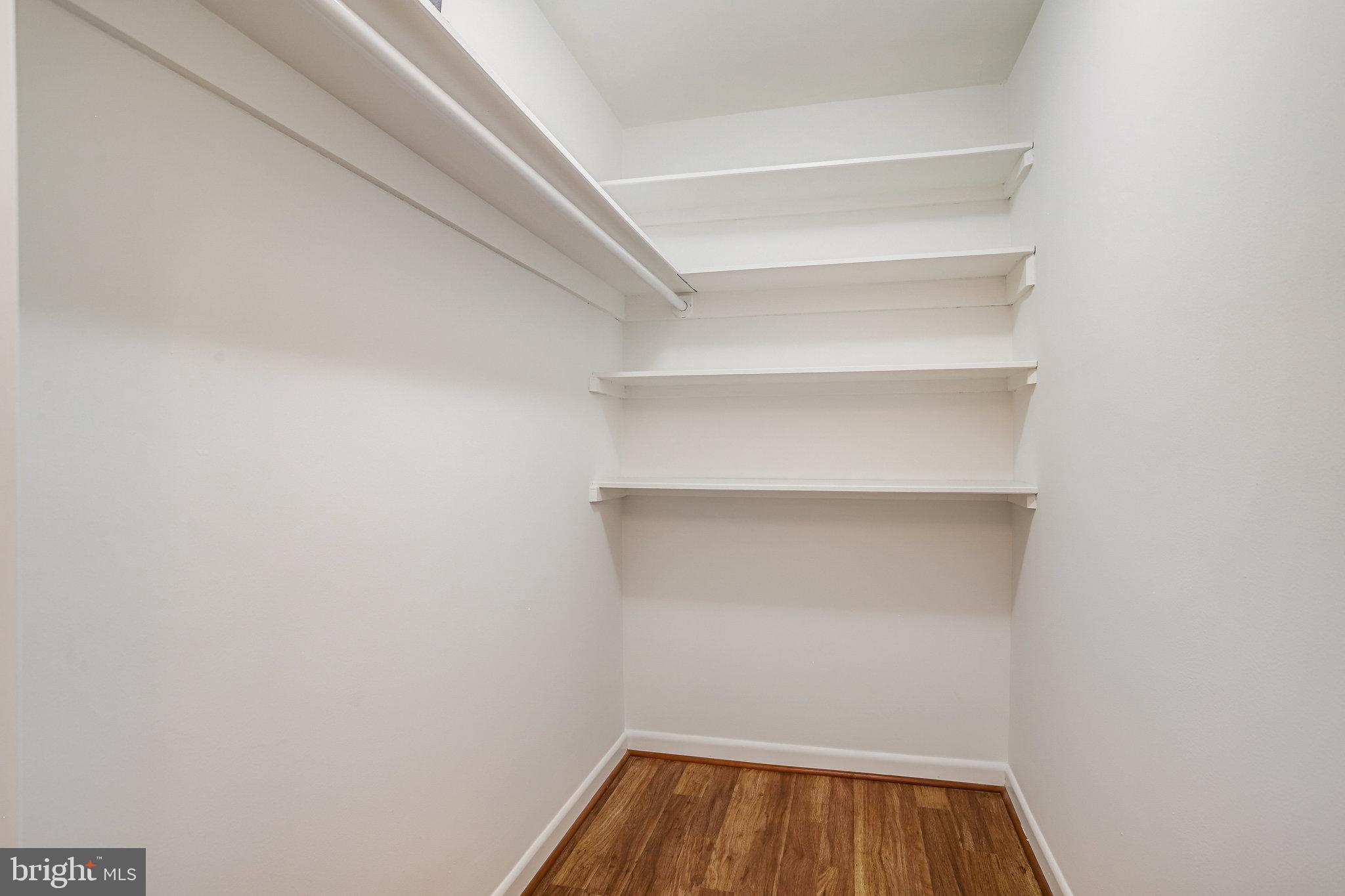 HILLANDALE FOREST - Residential