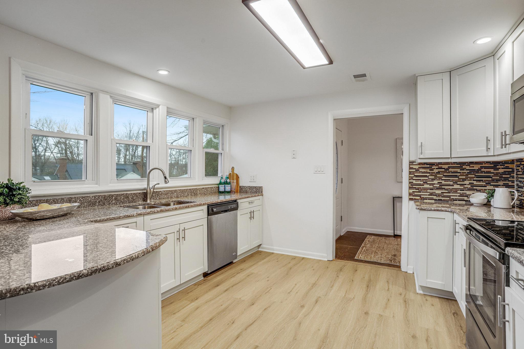 HILLANDALE FOREST - Residential