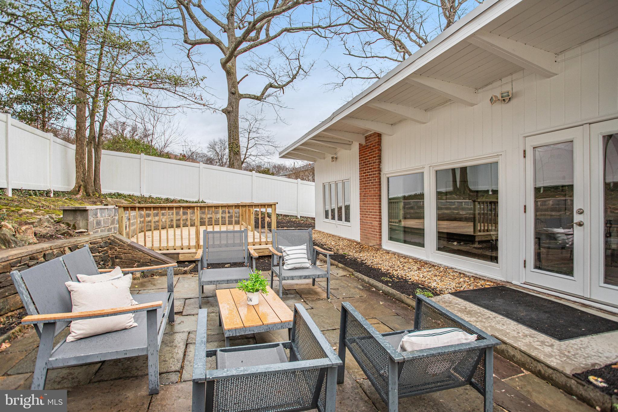 HILLANDALE FOREST - Residential