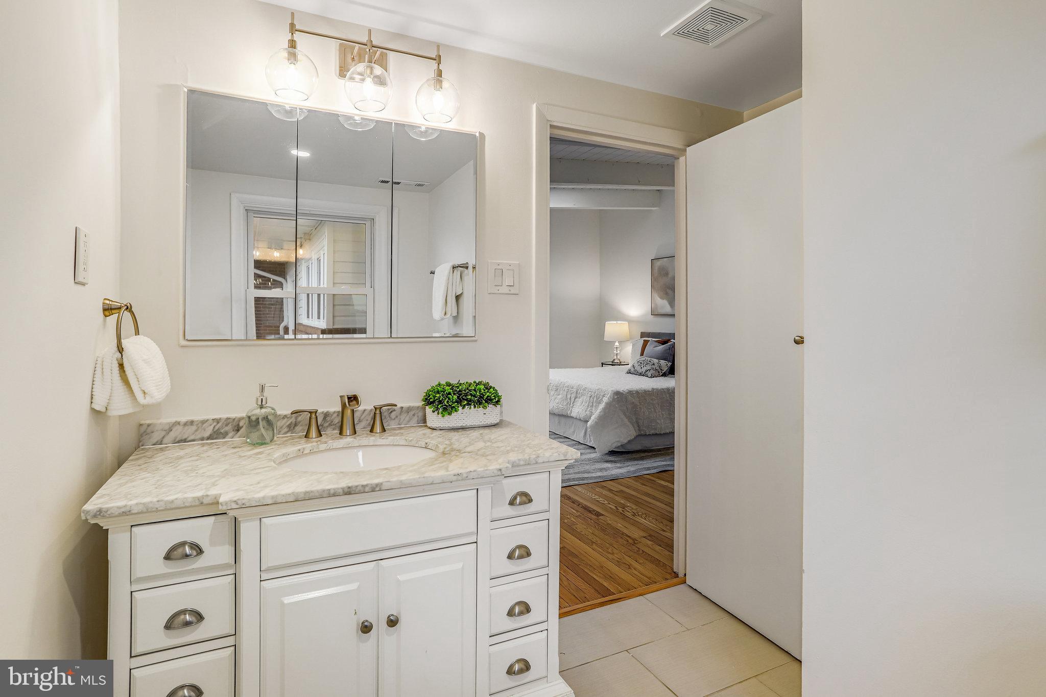 HILLANDALE FOREST - Residential