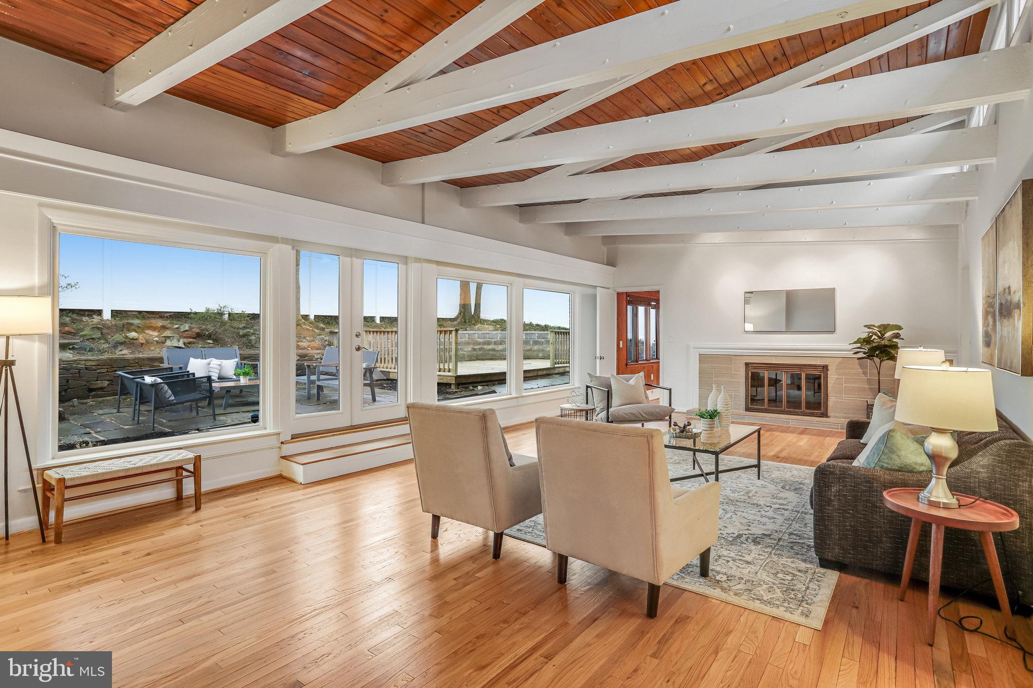 HILLANDALE FOREST - Residential