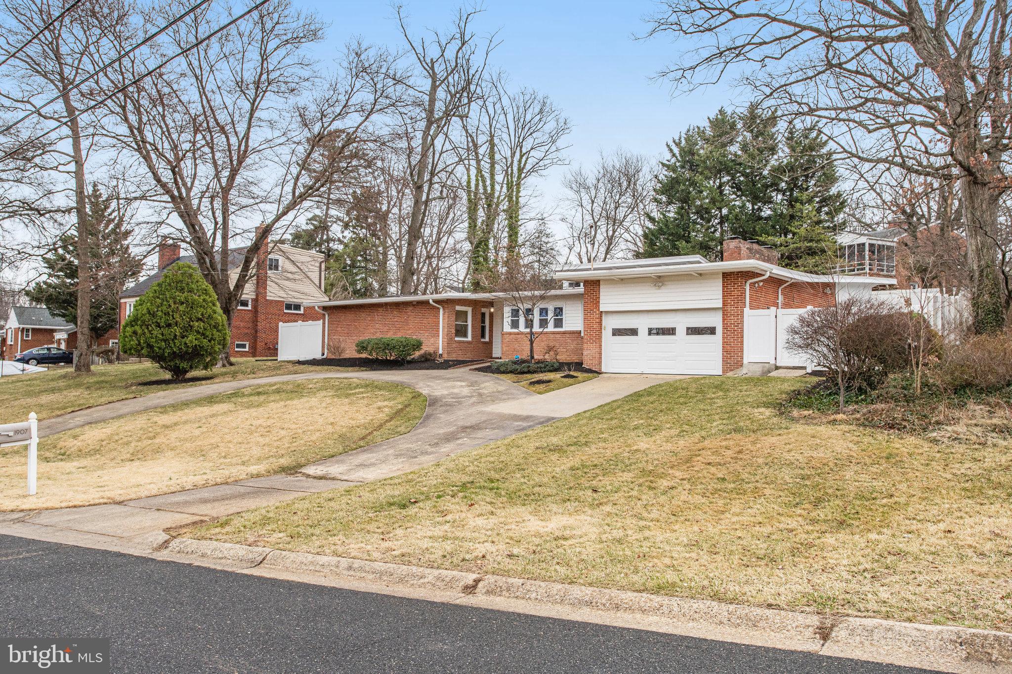 HILLANDALE FOREST - Residential