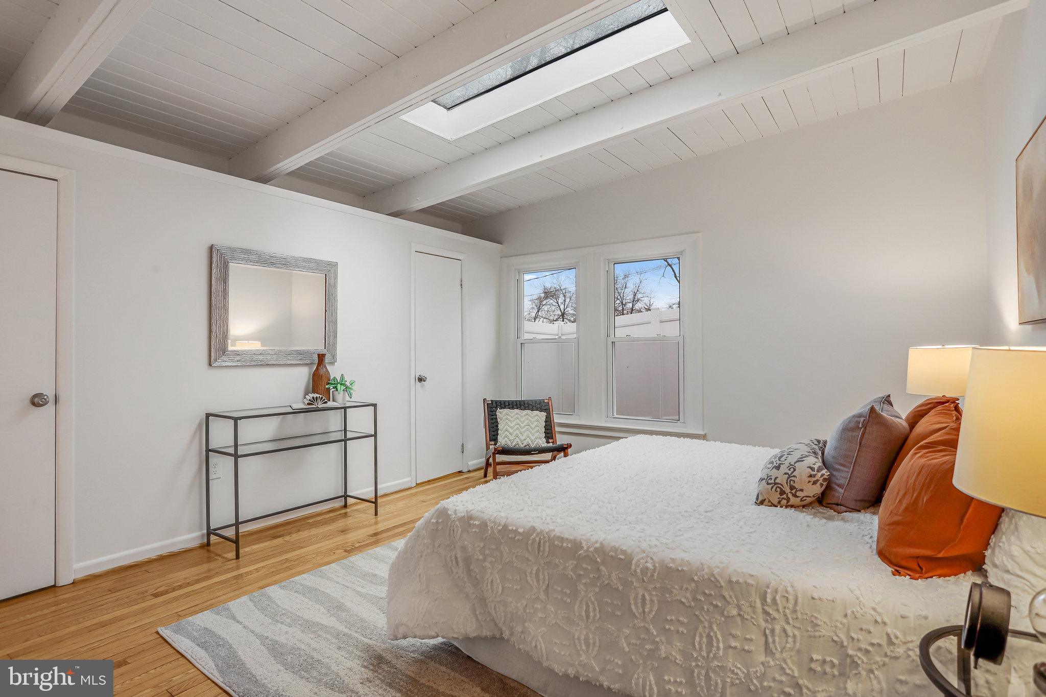 HILLANDALE FOREST - Residential