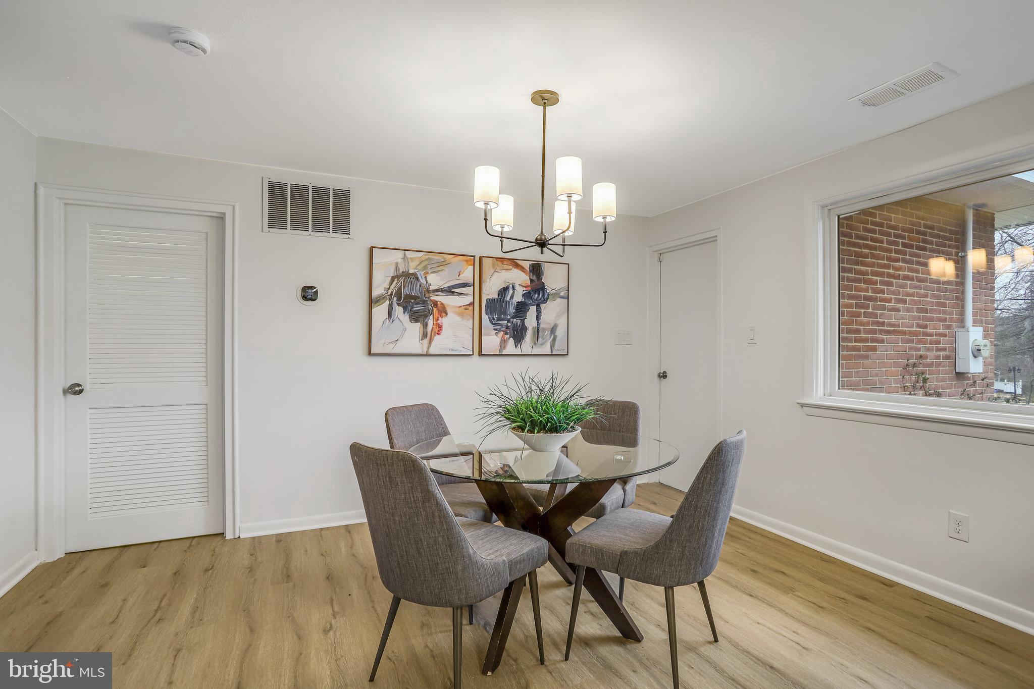 HILLANDALE FOREST - Residential