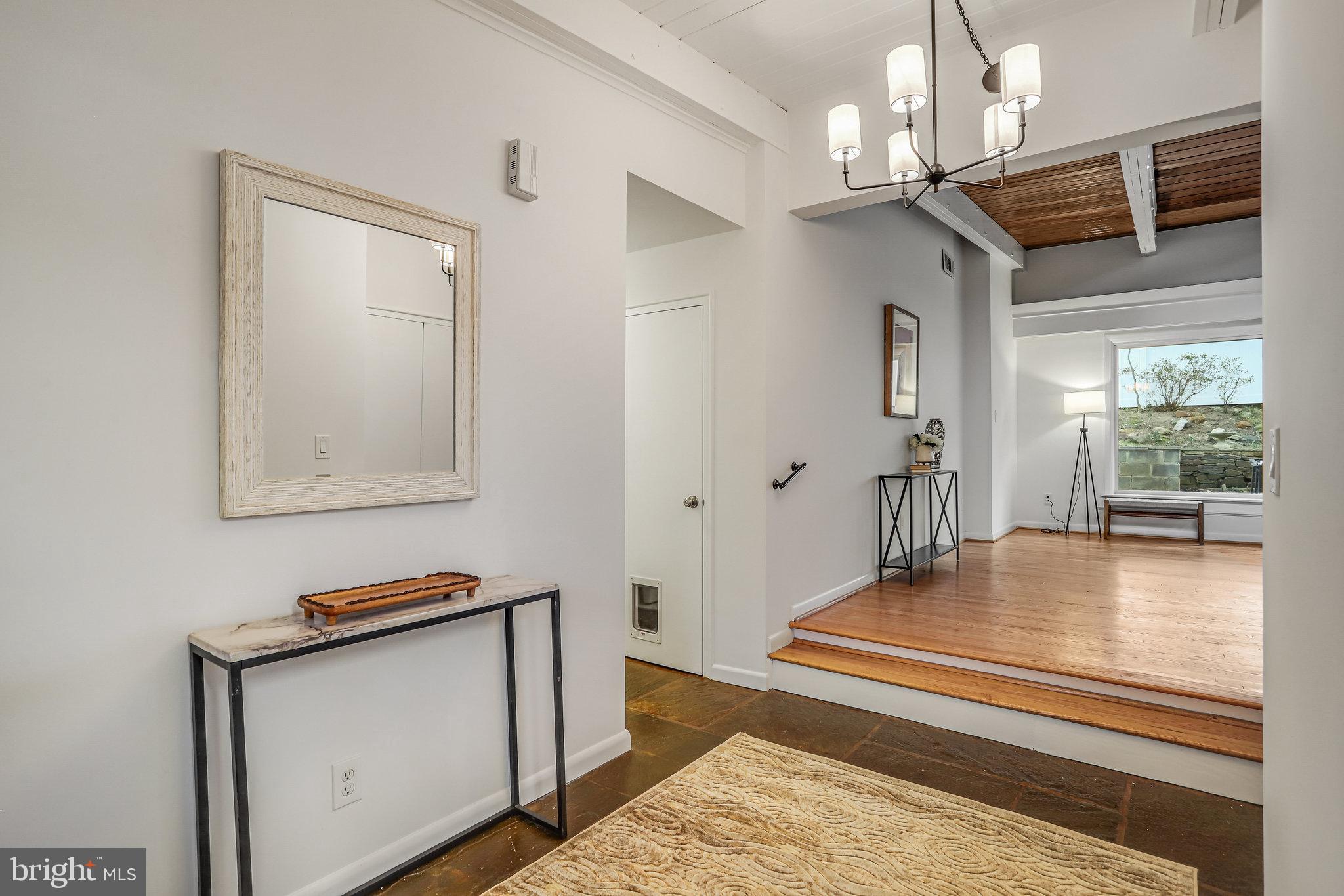 HILLANDALE FOREST - Residential