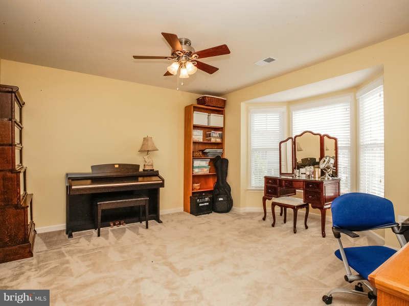 DOMINION VALLEY COUNTRY CLUB - Residential