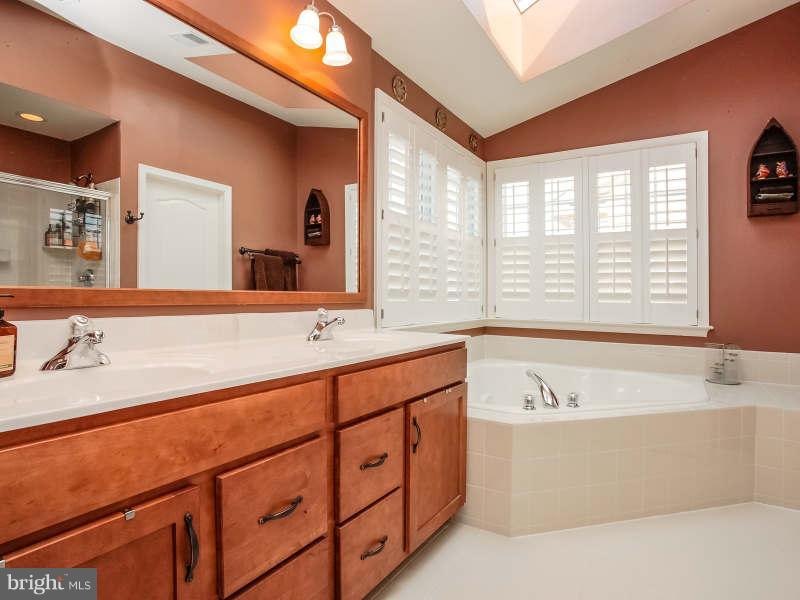 DOMINION VALLEY COUNTRY CLUB - Residential