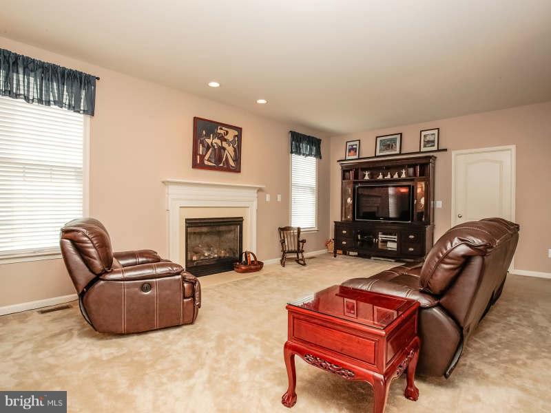 DOMINION VALLEY COUNTRY CLUB - Residential