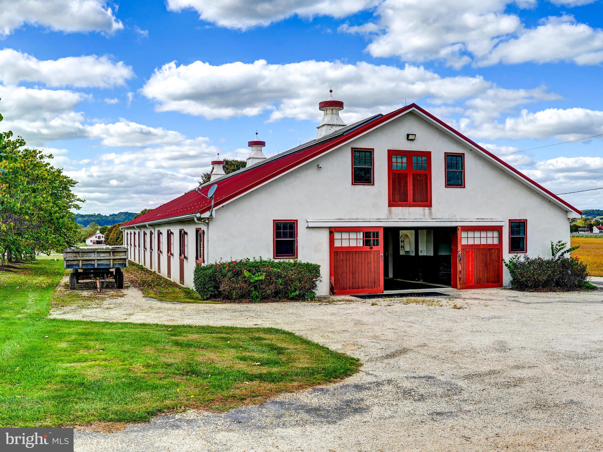 WORTHINGTON VALLEY - Farm