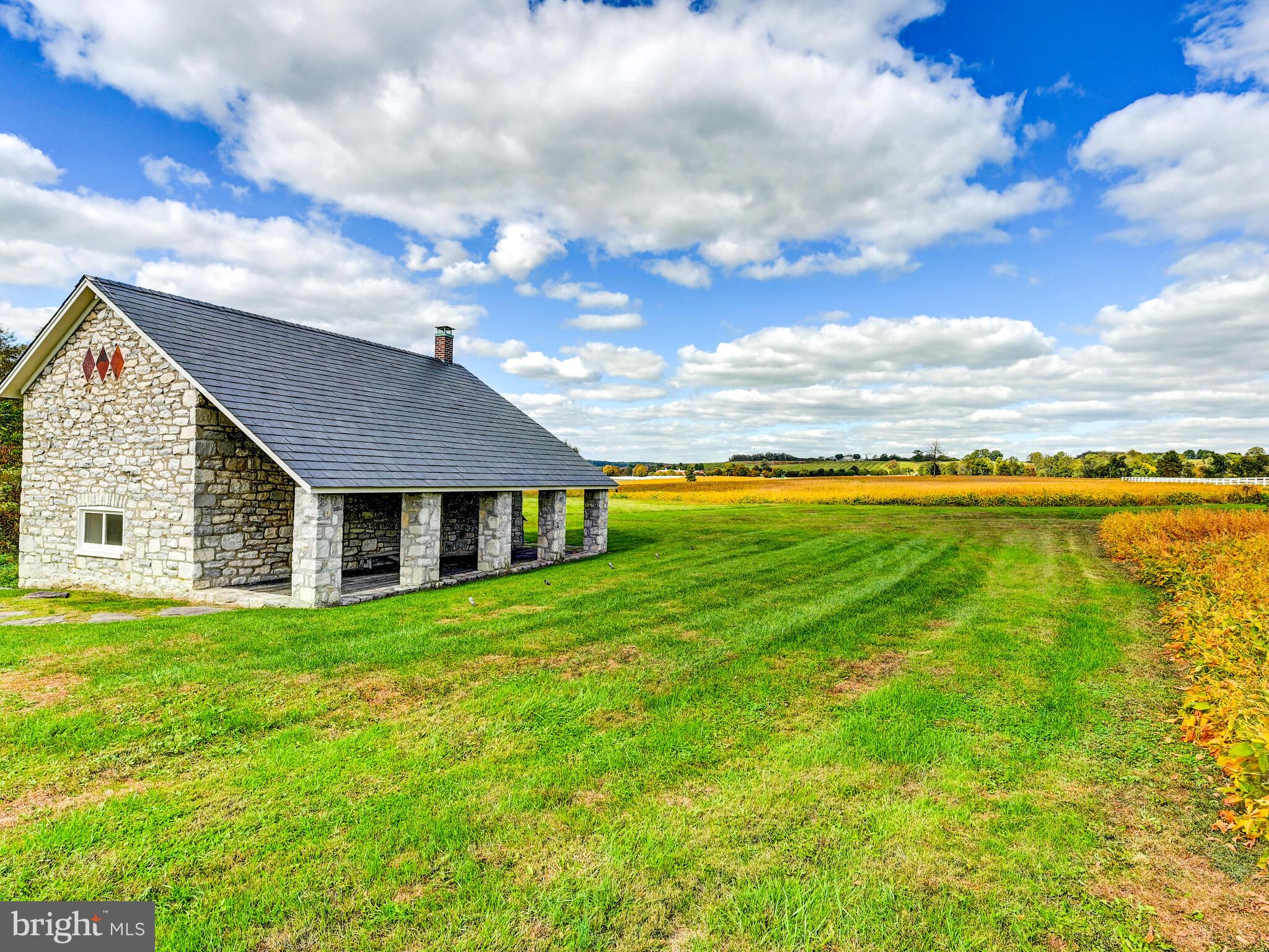 WORTHINGTON VALLEY - Farm
