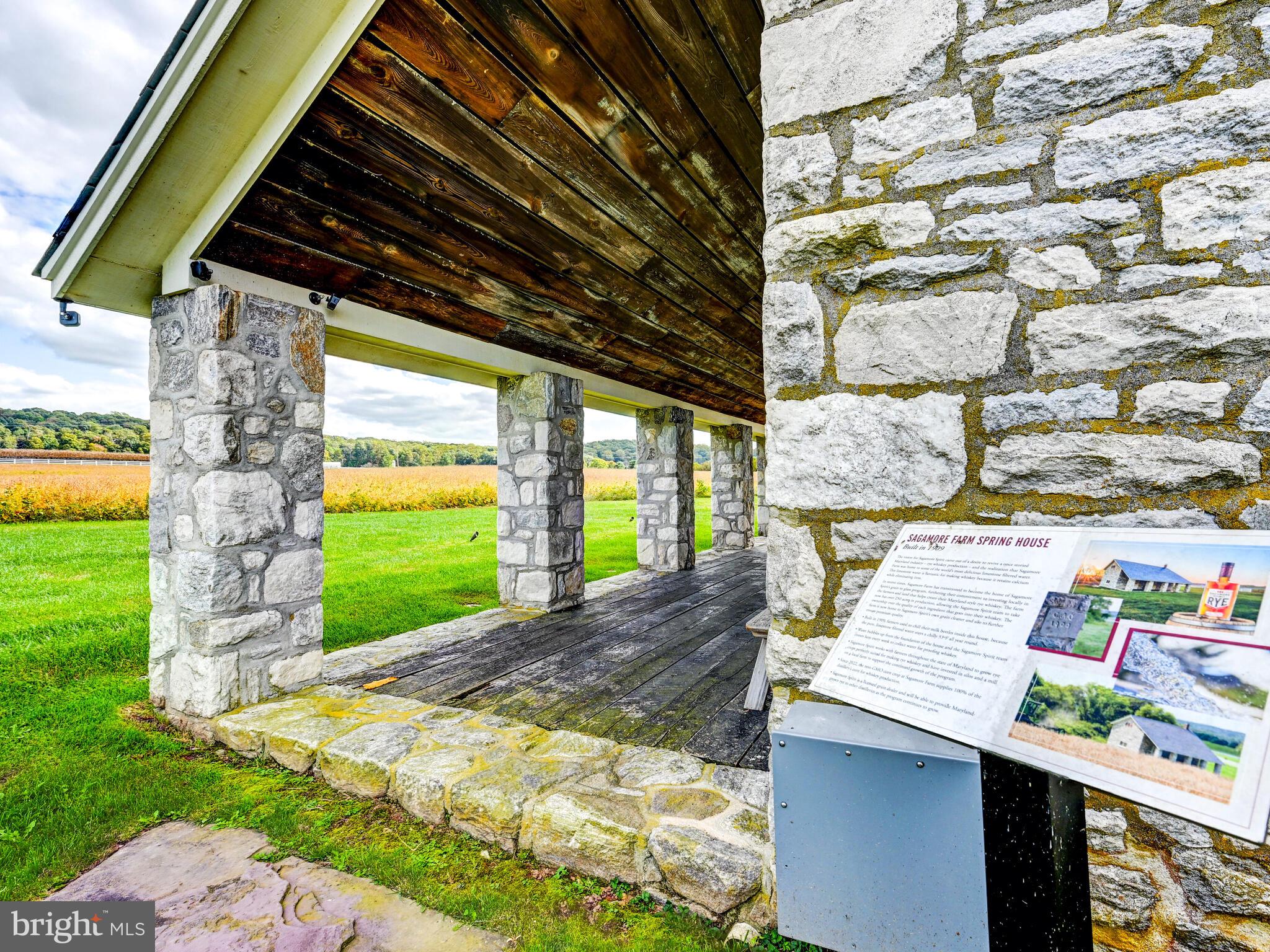 WORTHINGTON VALLEY - Farm