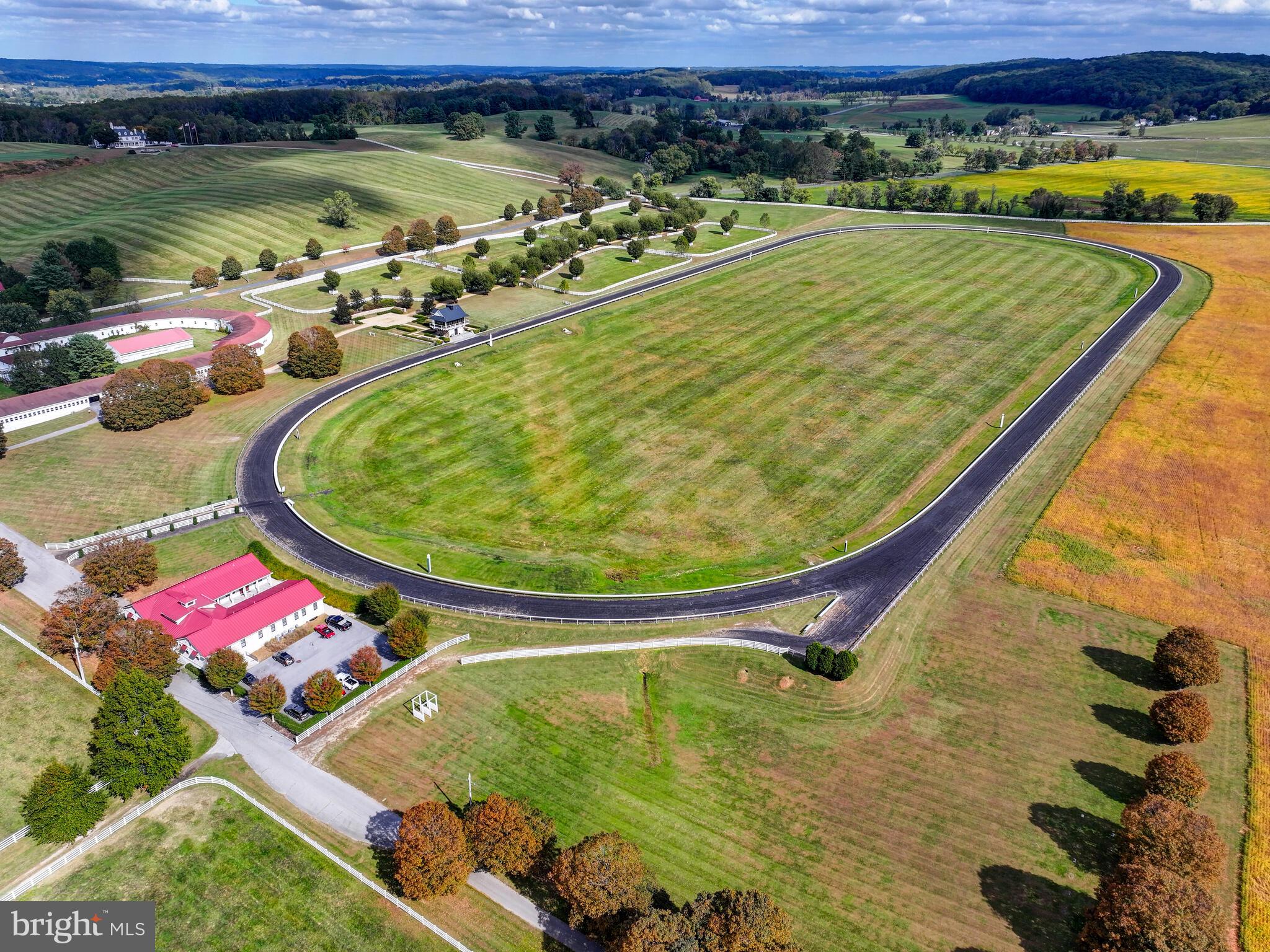 WORTHINGTON VALLEY - Farm