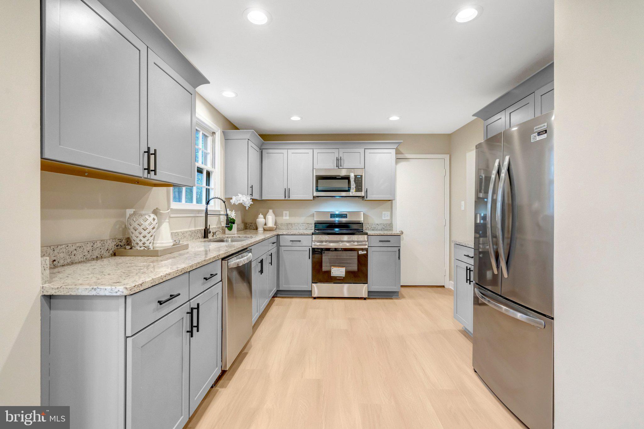 KINGS PARK WEST - Residential