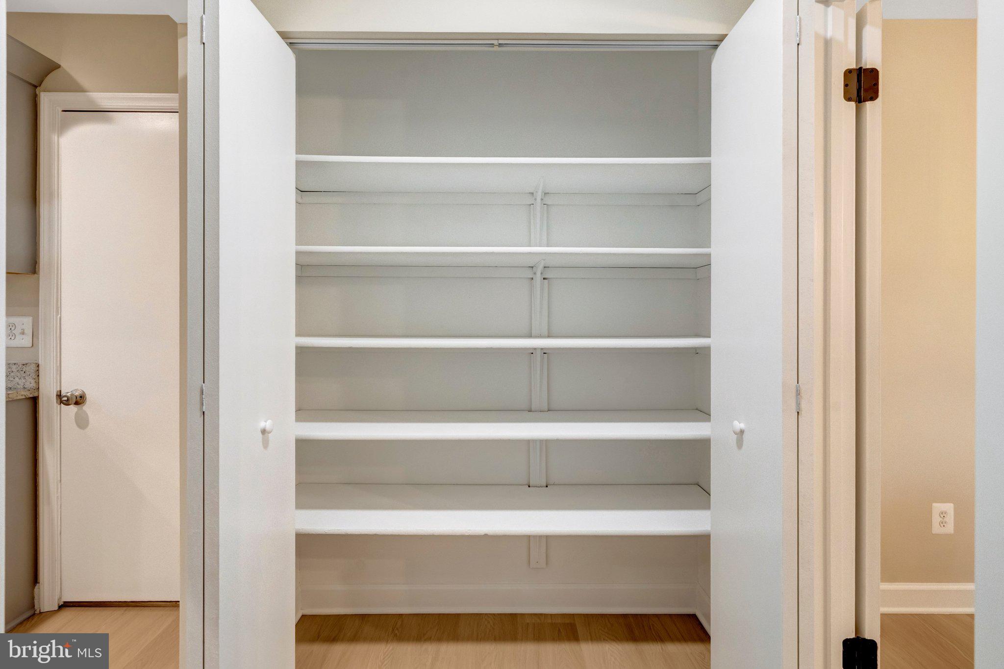 KINGS PARK WEST - Residential