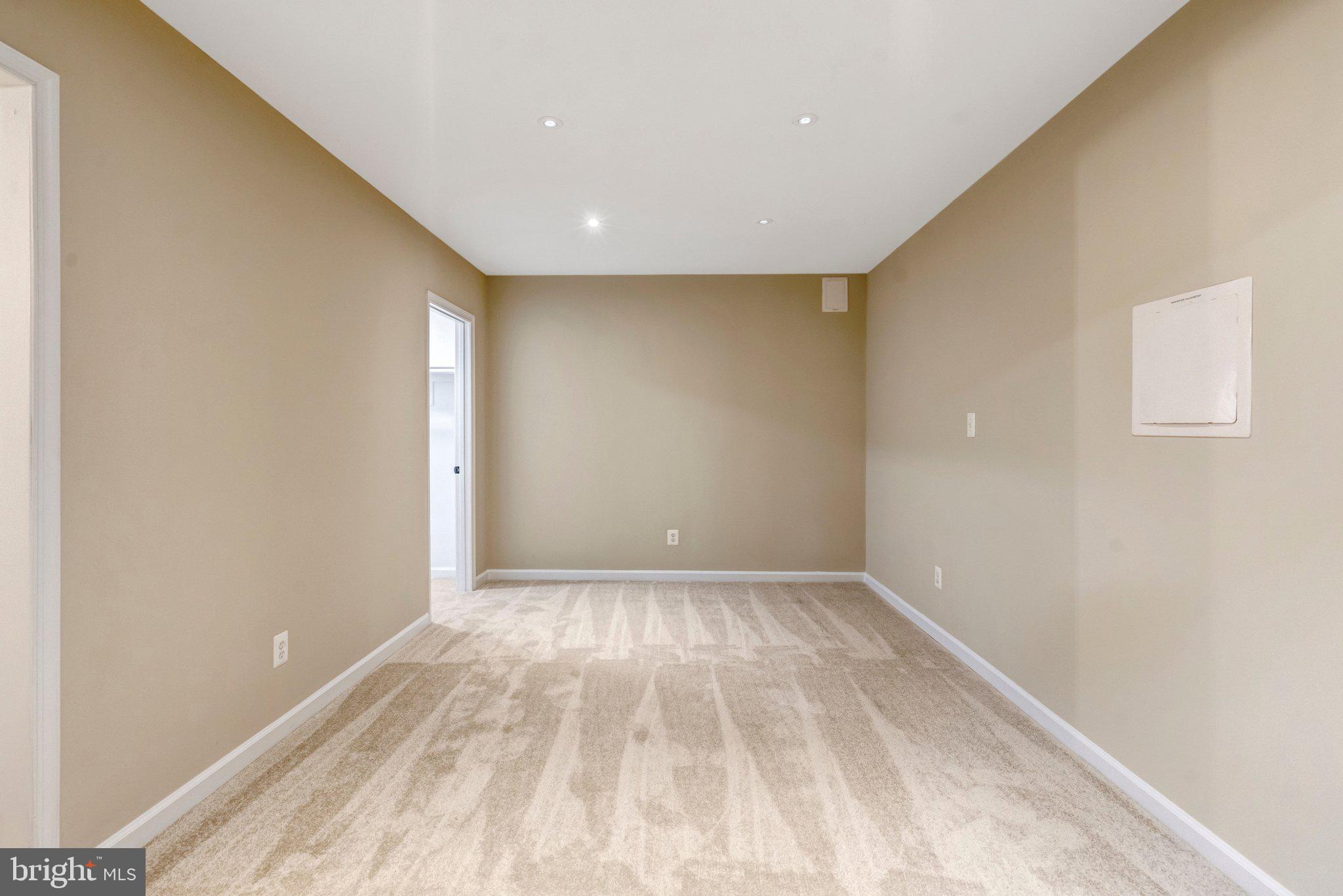 KINGS PARK WEST - Residential