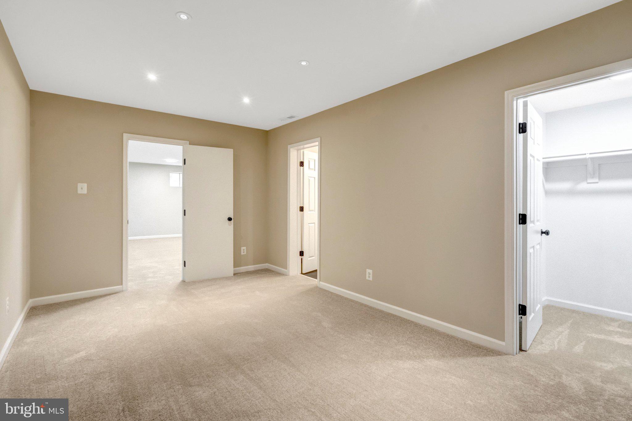 KINGS PARK WEST - Residential