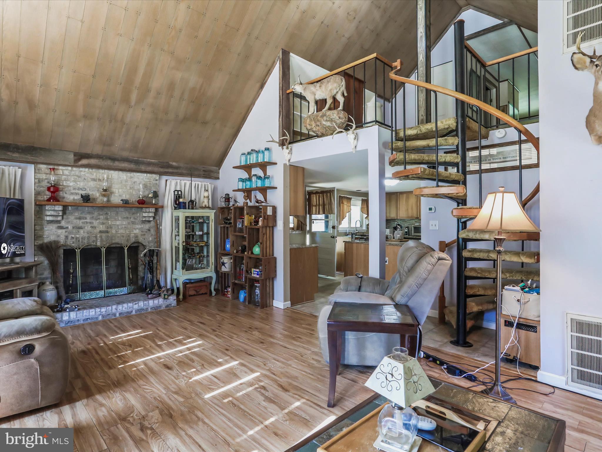 HIGH VIEW FARMS - Residential