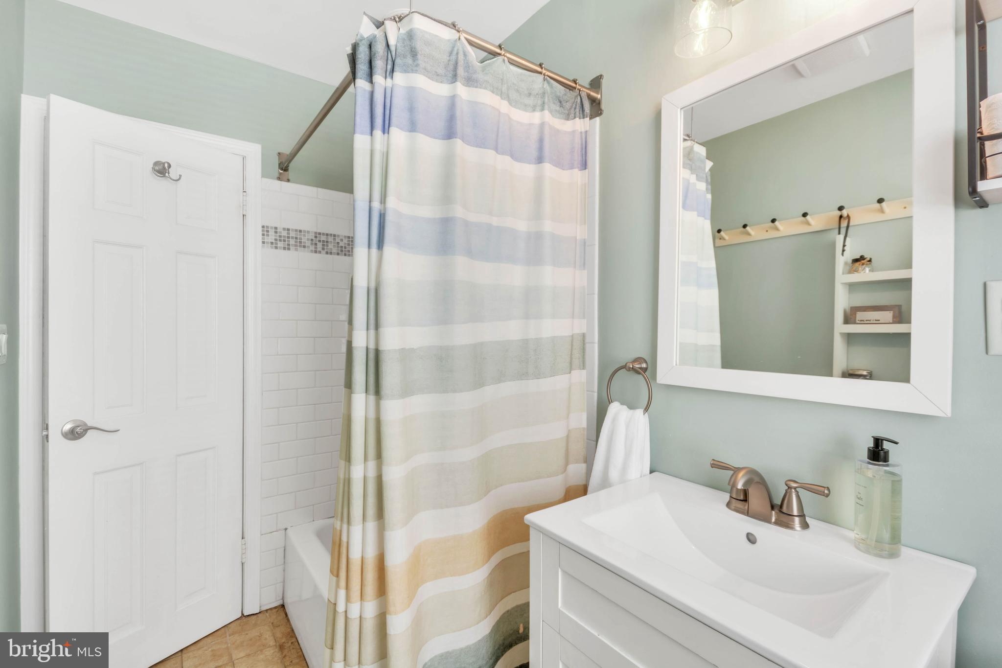 BELLA VISTA - Residential