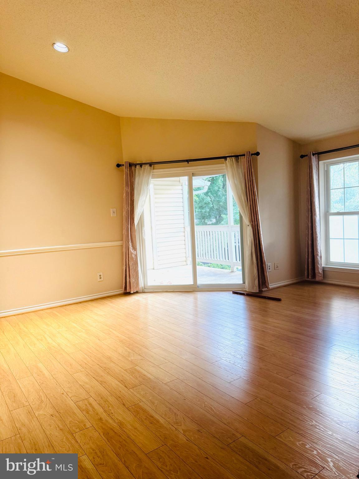 1539 LINCOLN WAY 302B
