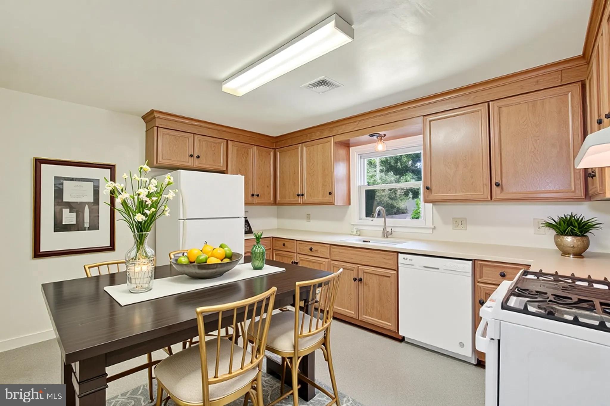 MIDLAND-HOLLYWOOD HEIGHTS - Residential