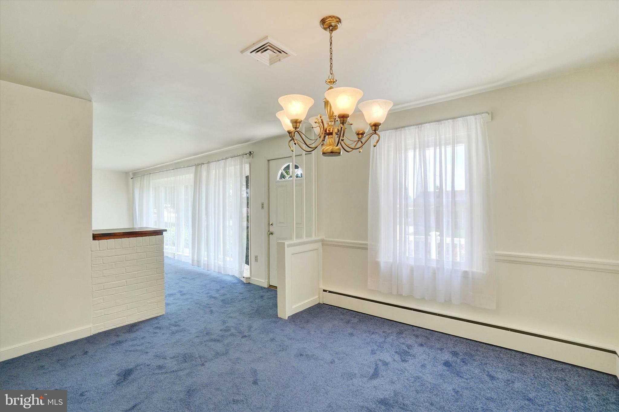 MIDLAND-HOLLYWOOD HEIGHTS - Residential