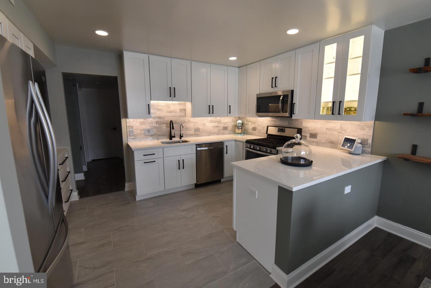 1666 PARKCREST CIRCLE 100