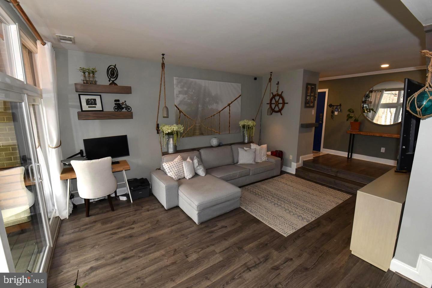 RESTON - Residential Lease