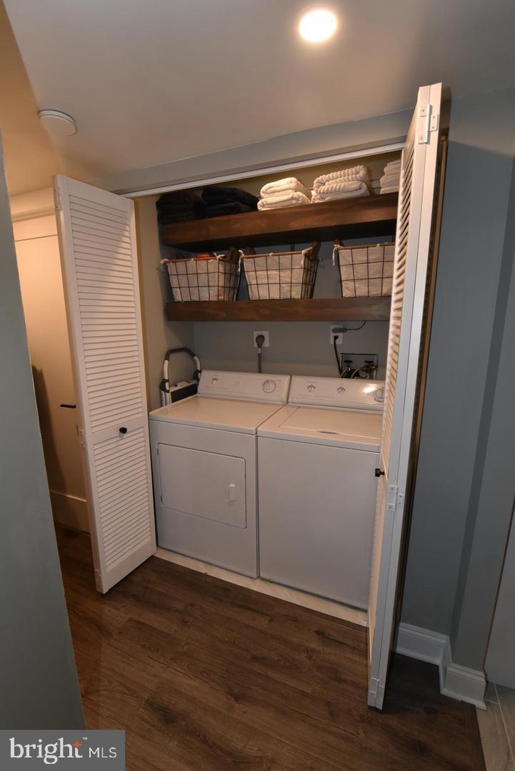 RESTON - Residential Lease