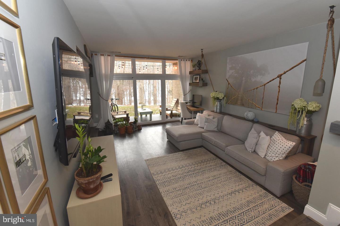 RESTON - Residential Lease