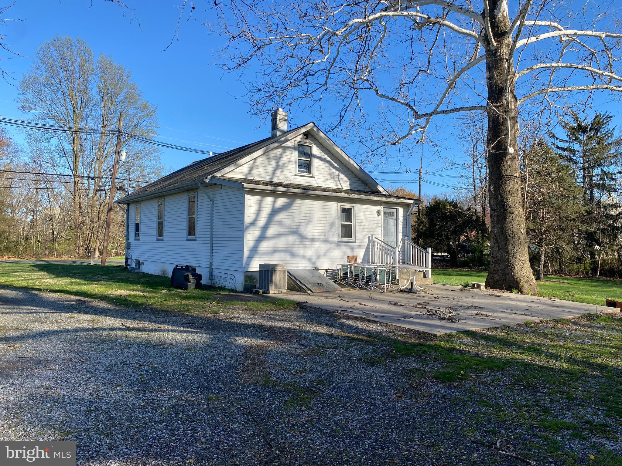 4371 CROSSWICKS HAMILTON SQUARE RD